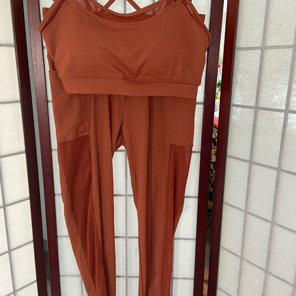 Activewear - Picture 6 of 9
